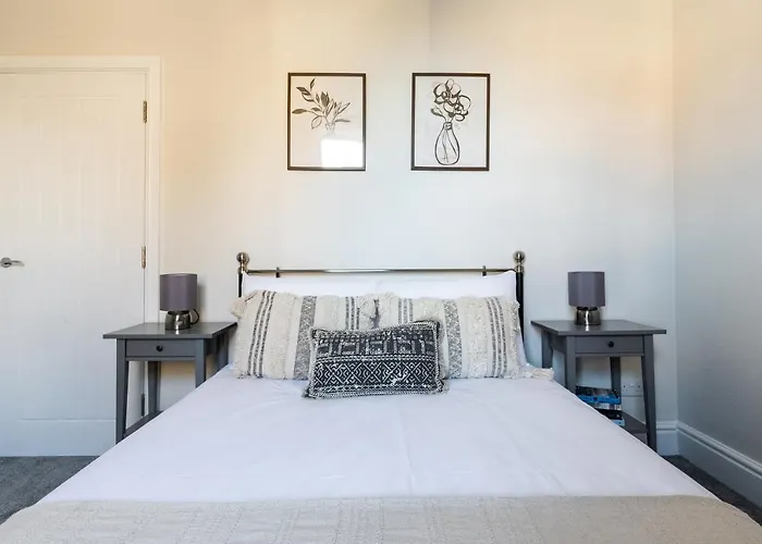 35A Howard Gardens - Cardiff City Centre