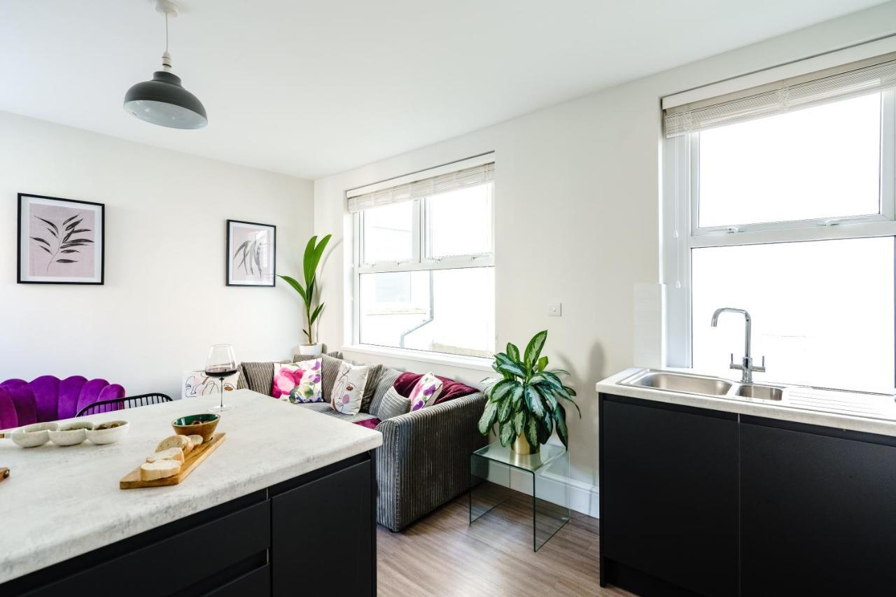 35a Howard Gardens - Centre Appartement *