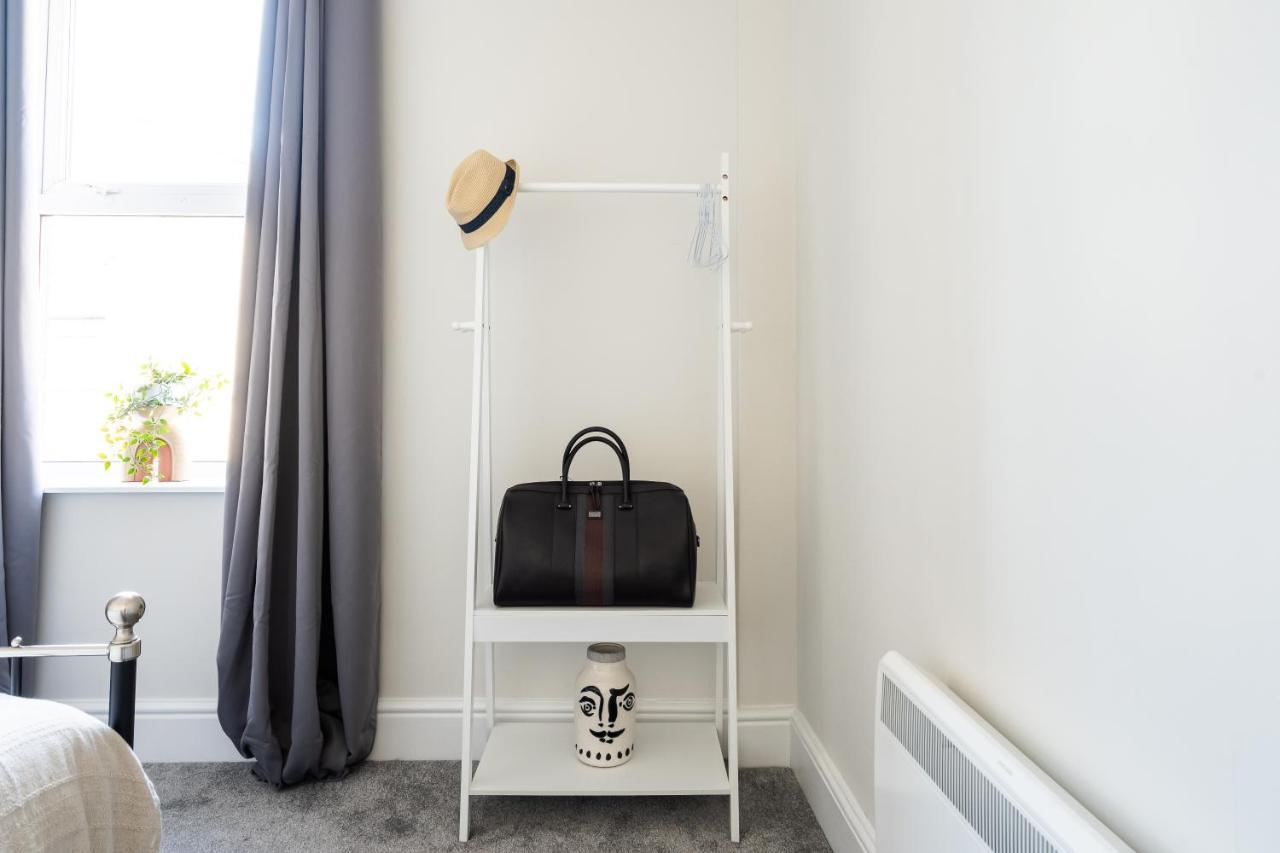 35a Howard Gardens - Centre Appartement *