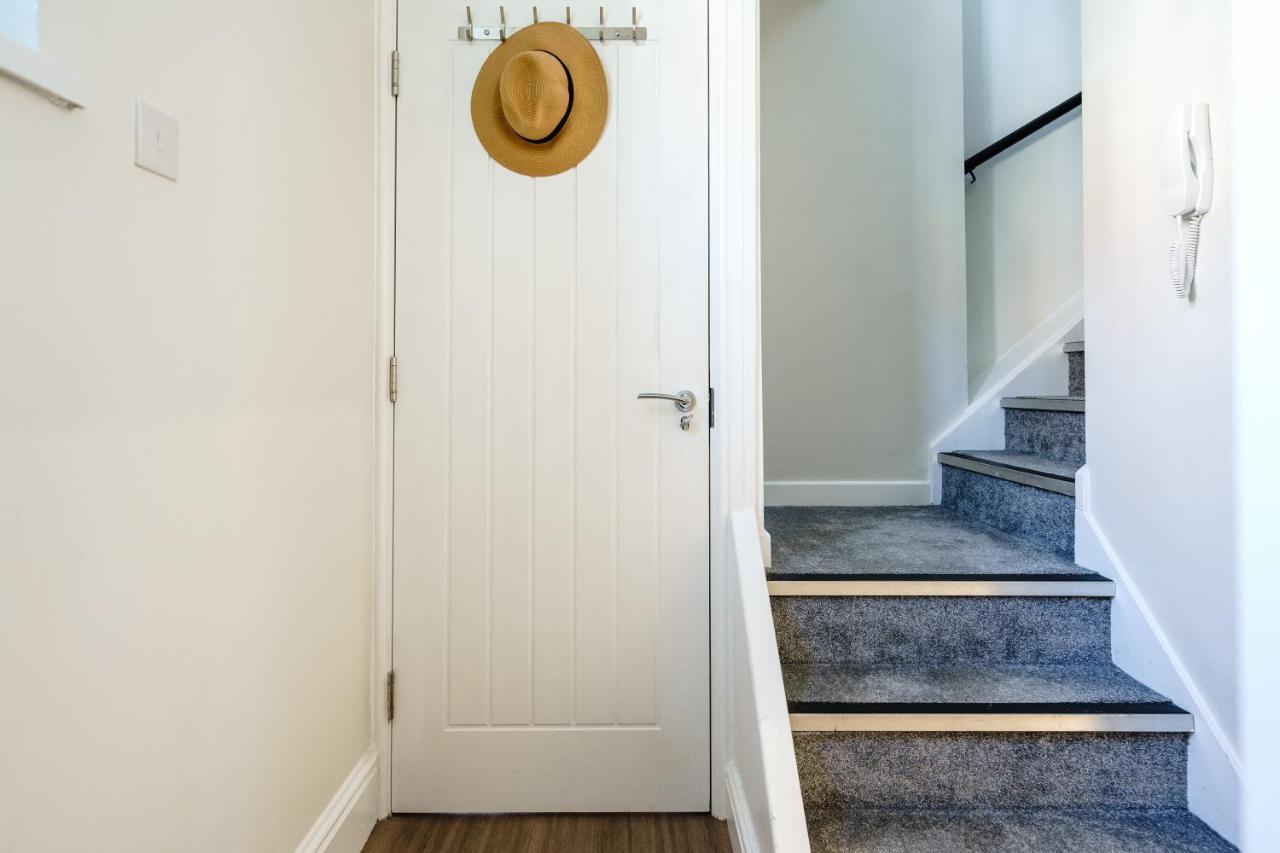 35a Howard Gardens - Centre Appartement *